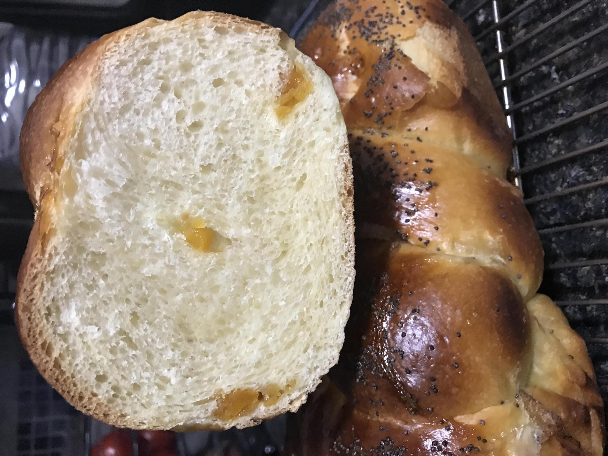 SD Challah crumbshot