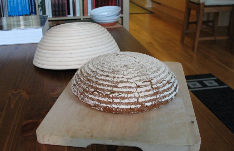 Finished loaf: 70% rye