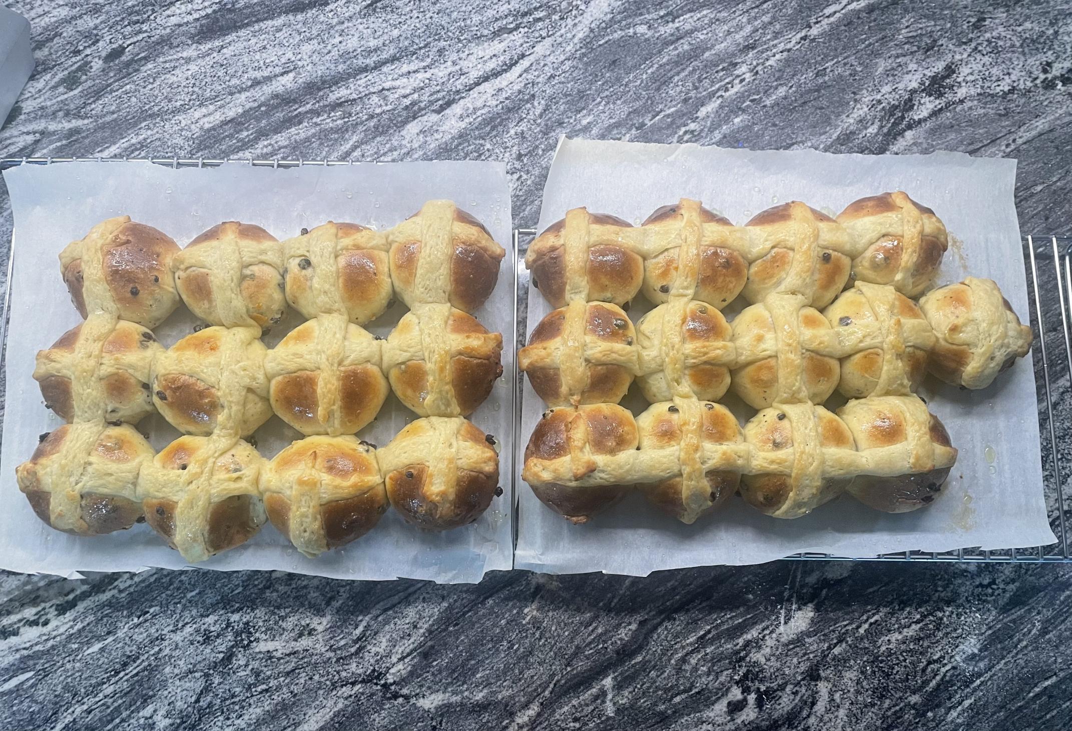 Hot cross buns