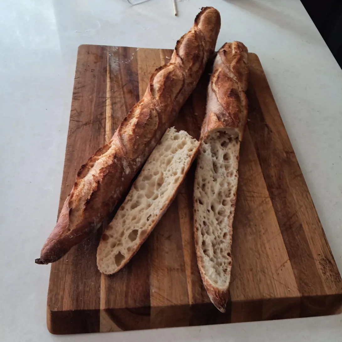 Deux baguette de tradition 