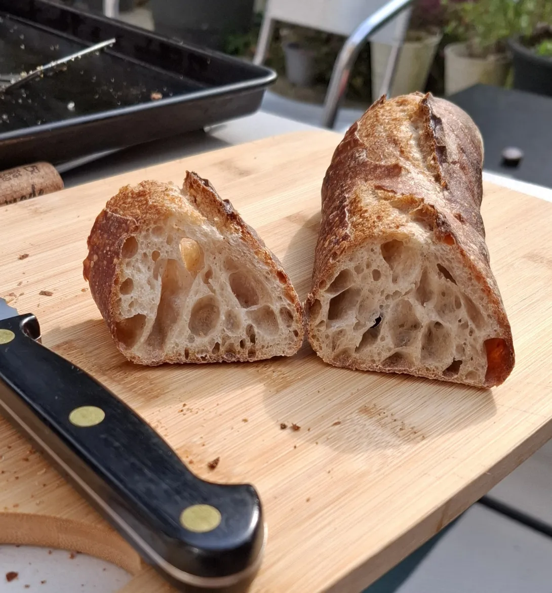 cut baguette