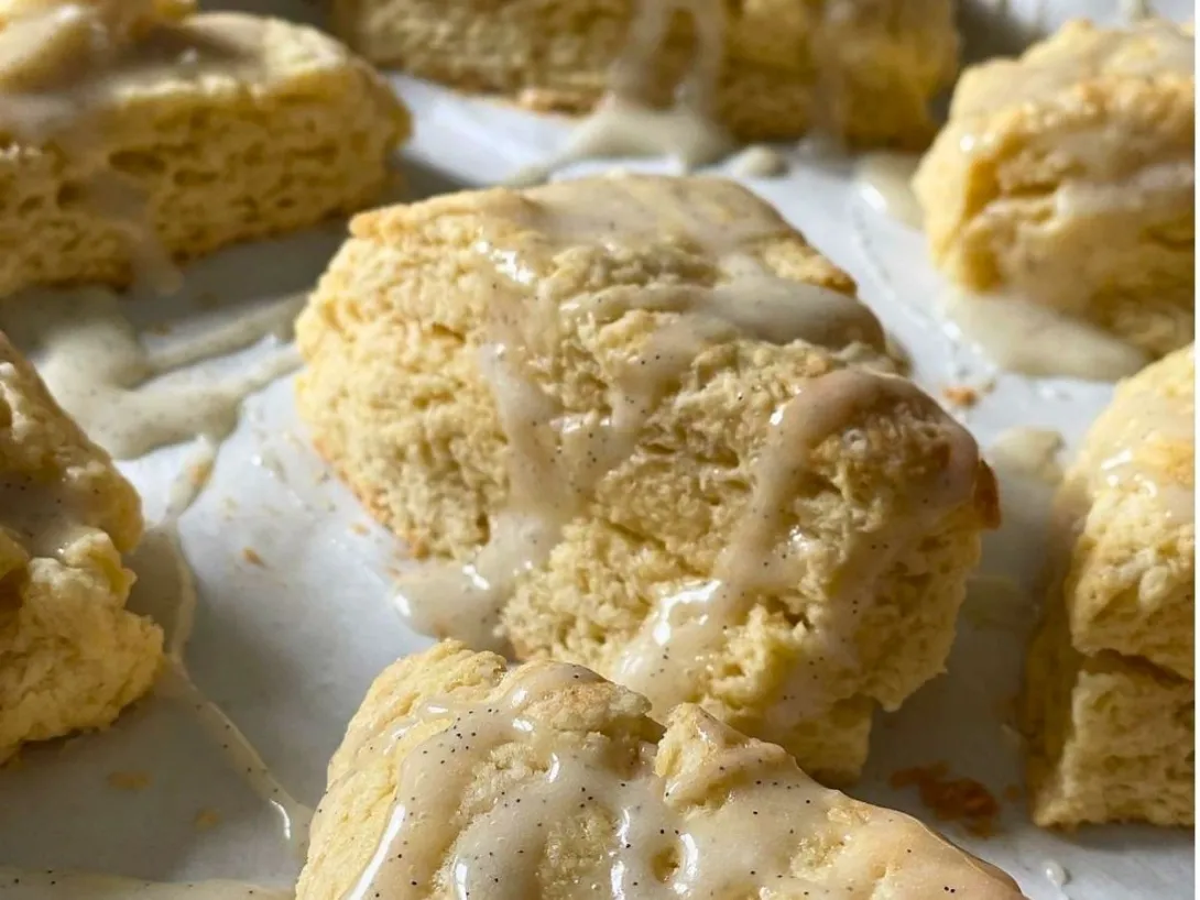 flaky scones